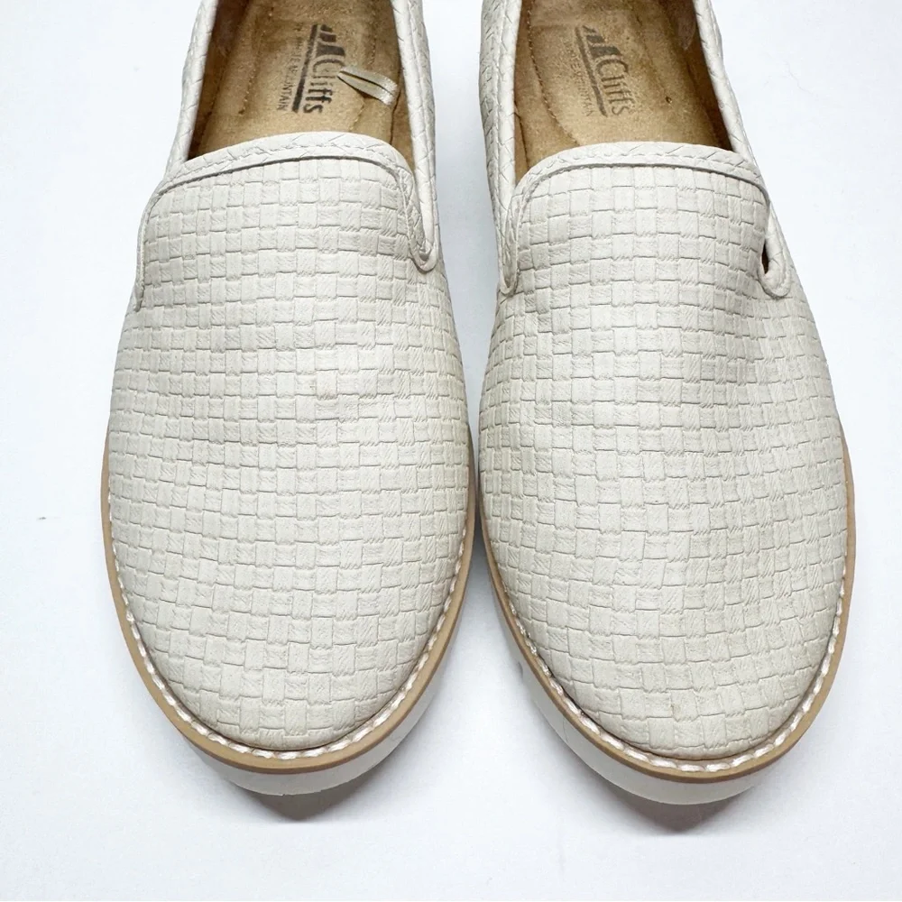 Cliffs White Mountain Dora Loafers